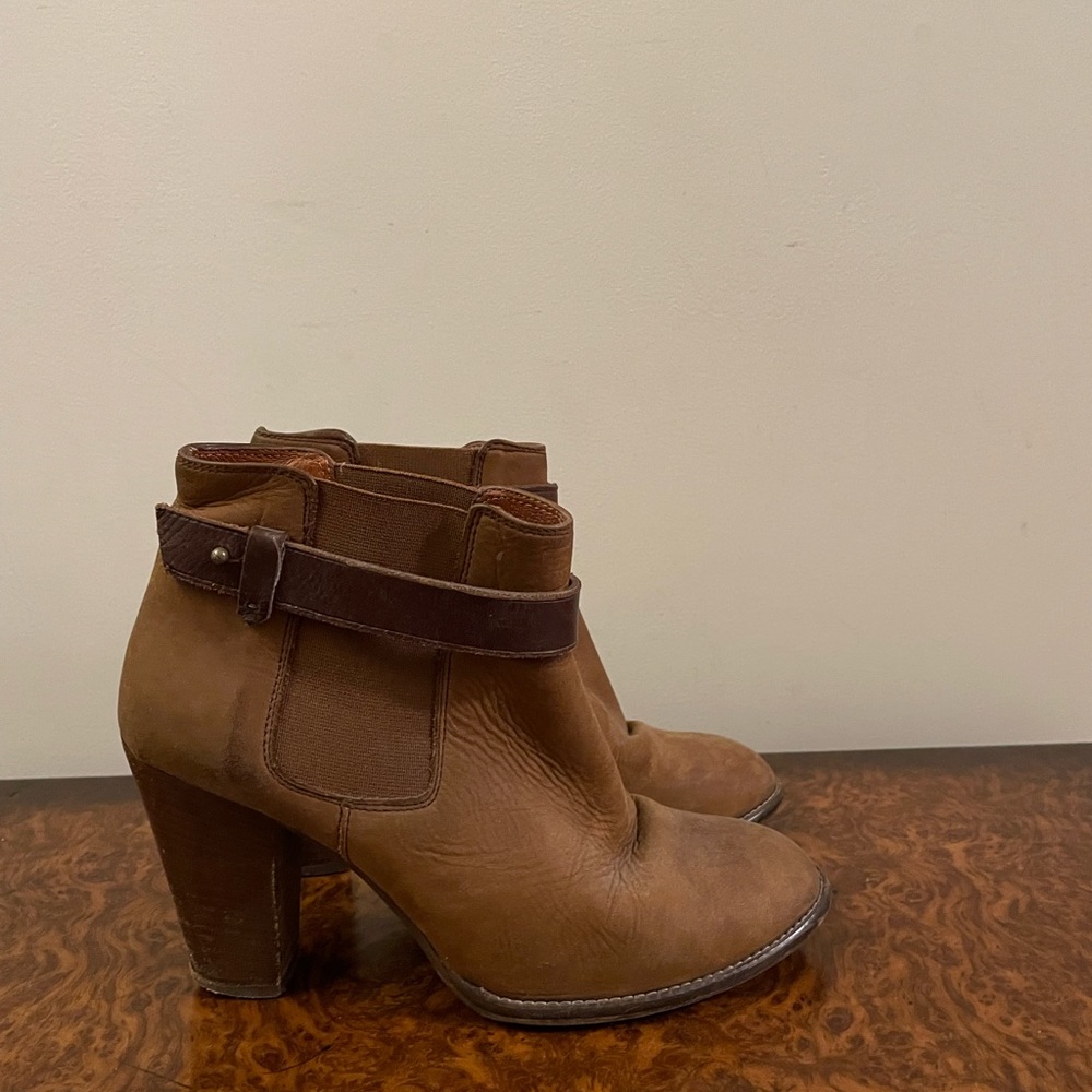 Madewell Leather Booties